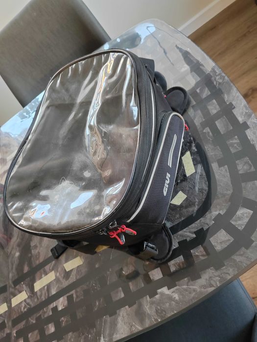 Магнитна мото раница GIVI