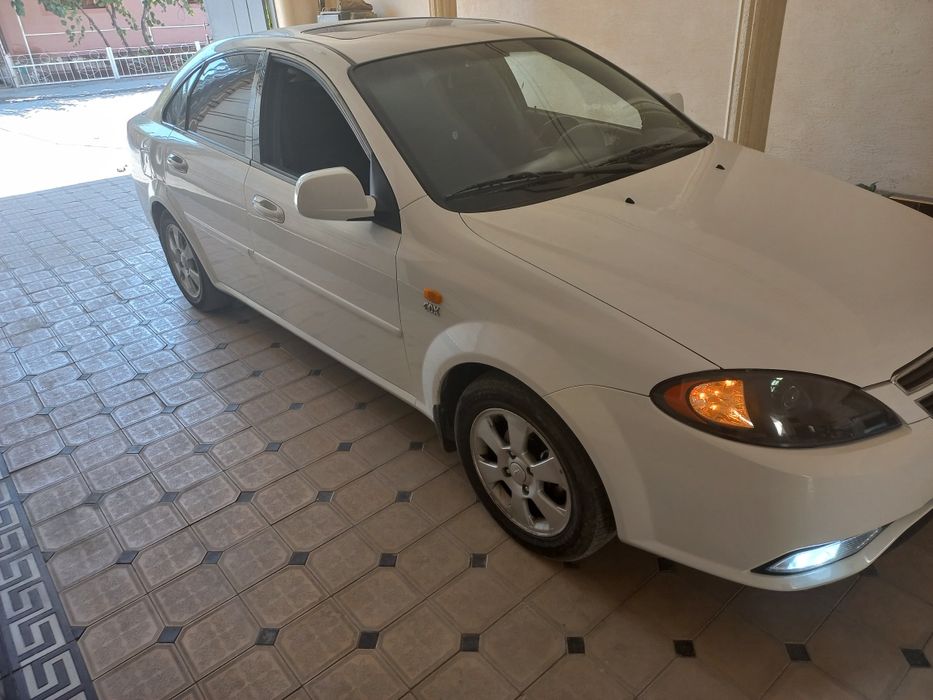 Chevrolet Gentra sotiladi