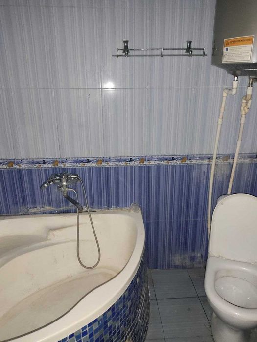 ОТТЛИЧНЫЙ ВАРИАНТ срочно продается квартира. очень хорошая локация