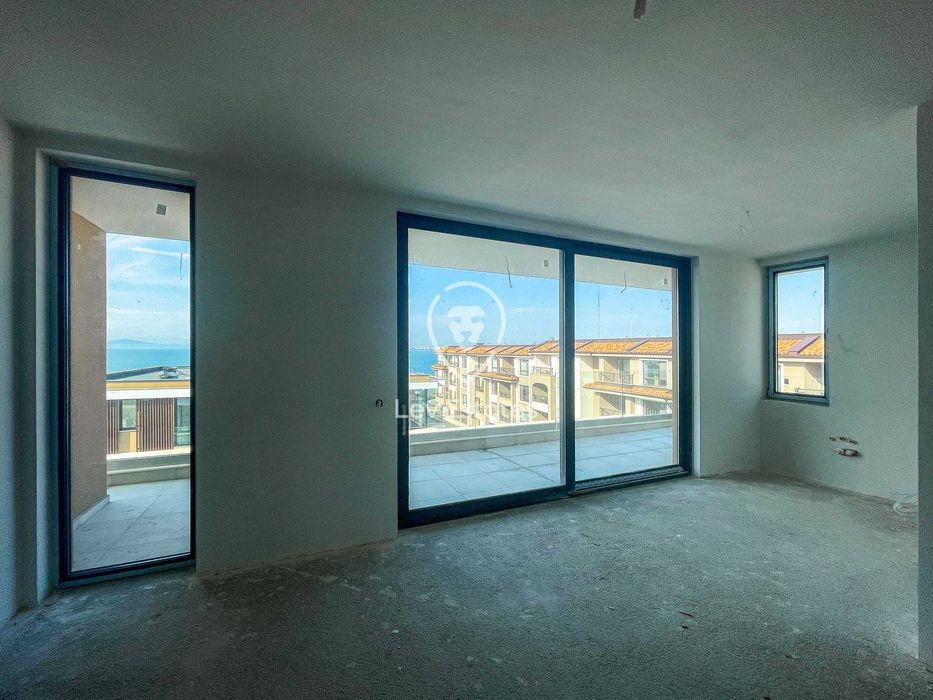 Продава се Тристаен апартамент в Бургас, Сарафово - 152 кв.м за 1507 €/кв.м - Снимка #3