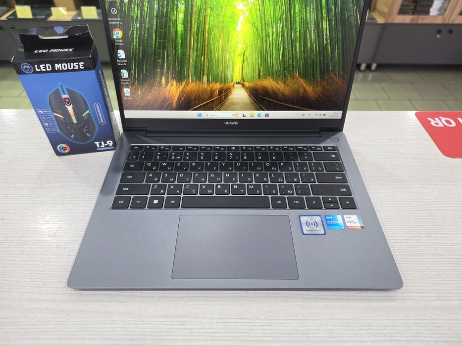 Ультра Huawei (Core i5-1240p, 16 потоков)