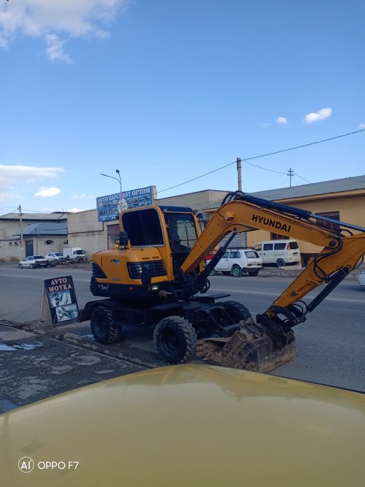 Mini excavator xizmatti