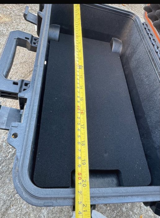 Lada hard case mare