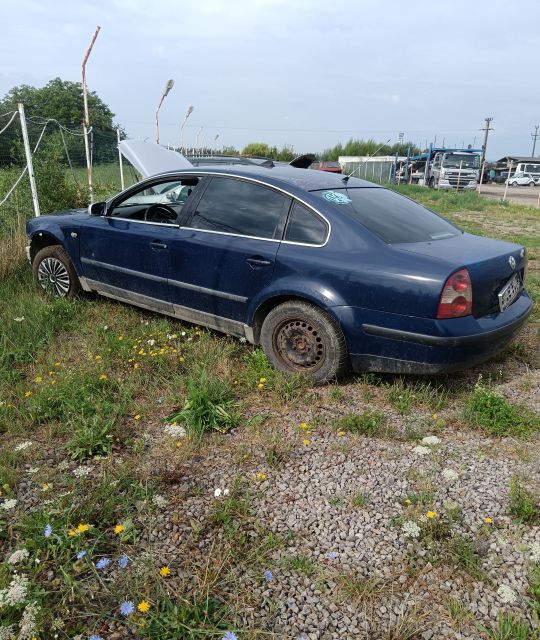 Dezmembram Volkswagen VW Passat B5.5 [facelift] [2000 - 2005] Sedan