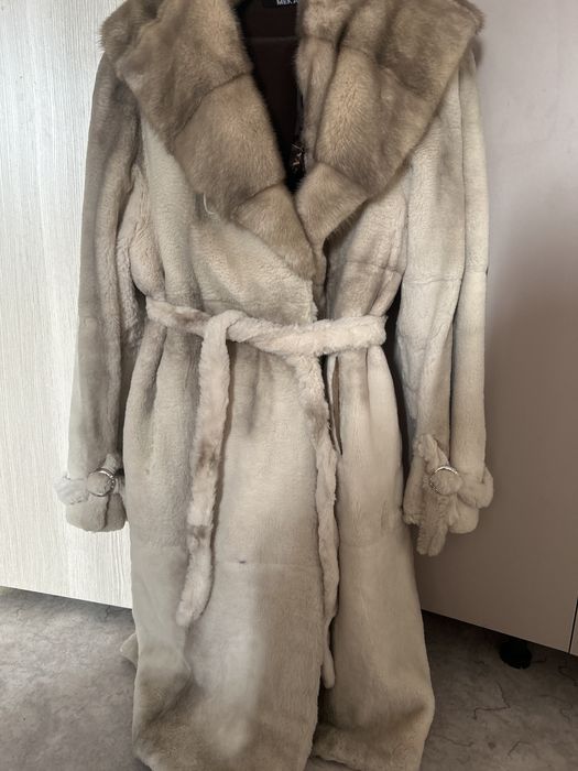 Продам шубу. Норка стриженная . Светло - бежевый цвет.