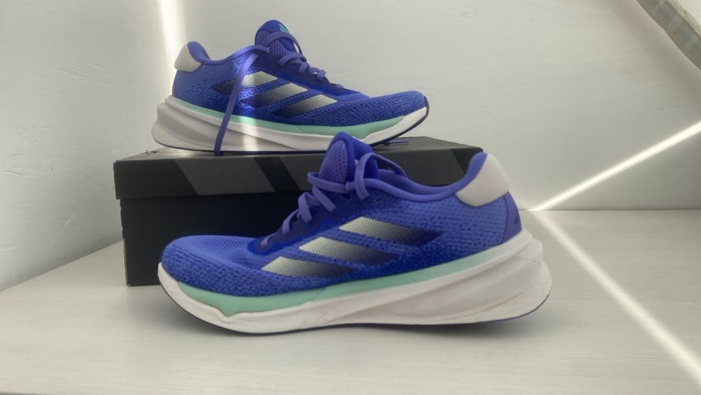 Продам кроссовки Adidas