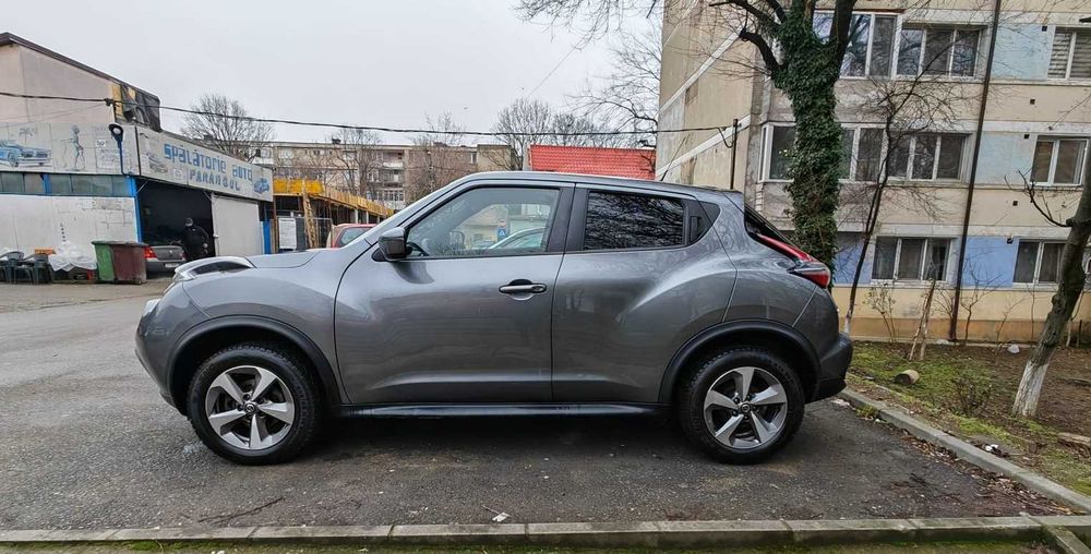 Nissan Juke 1.6 XTRONIC N-Connecta