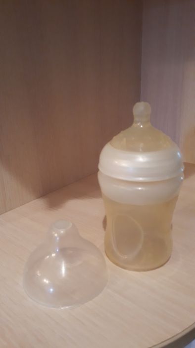 Силиконовая бутылочка "Nuby"