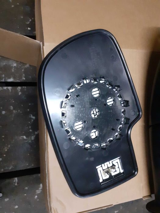 Левое зеркало Cadillac Escalade 2