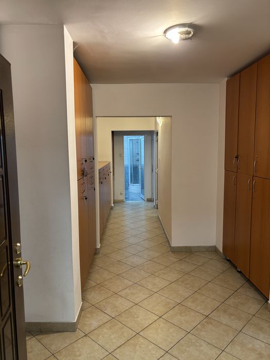 De închiriat: Ideal Spațiu Birouri / Sediu Firmă  – 3 Camere, 78 mp | Târgoviște, Micro 11 (Zona Cantacuzino)