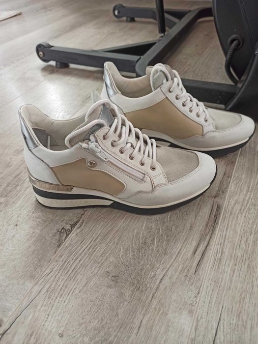 Дамски маратонки 36