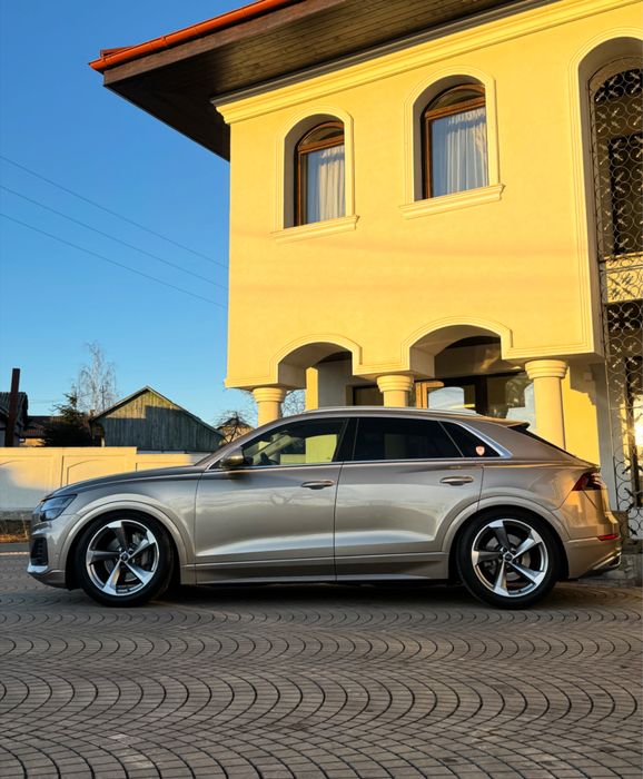 Vând Audi Q8 2019 primul proprietar de nouă!