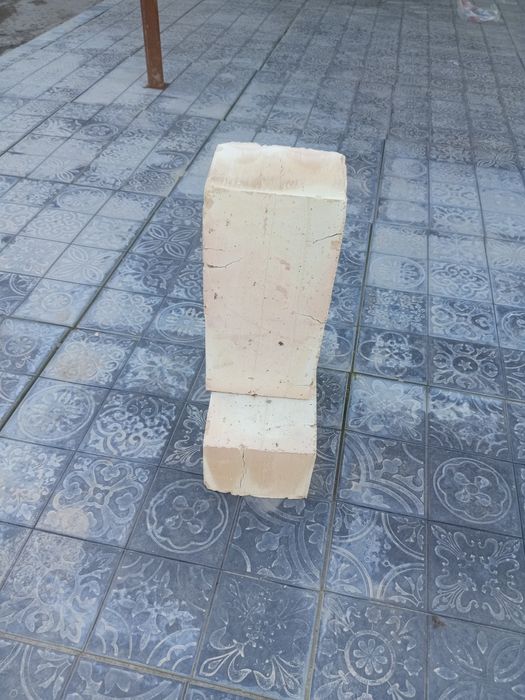 Пишган ва хом гишт