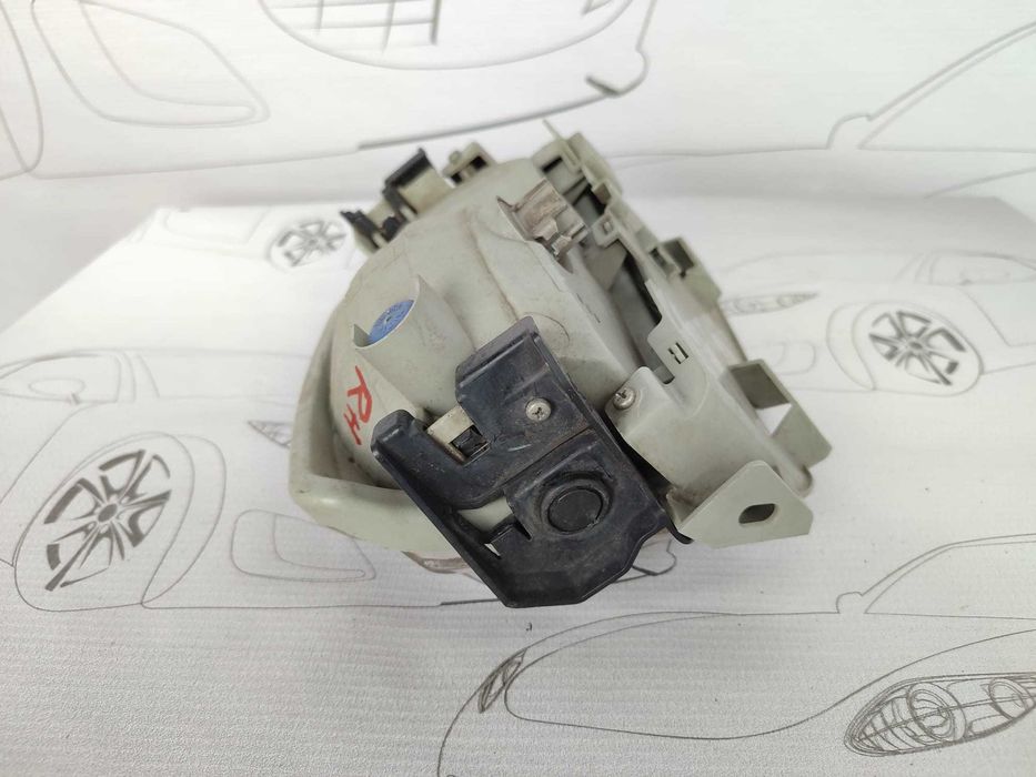 Semnalizare Bara Fata Dreapta Toyota Prius (XW30) Hatchback 2012–2015 / Cod OEM 81511-47040 (5D2)