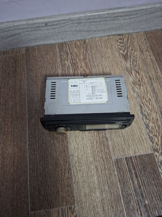 Продаётся автомагнитола