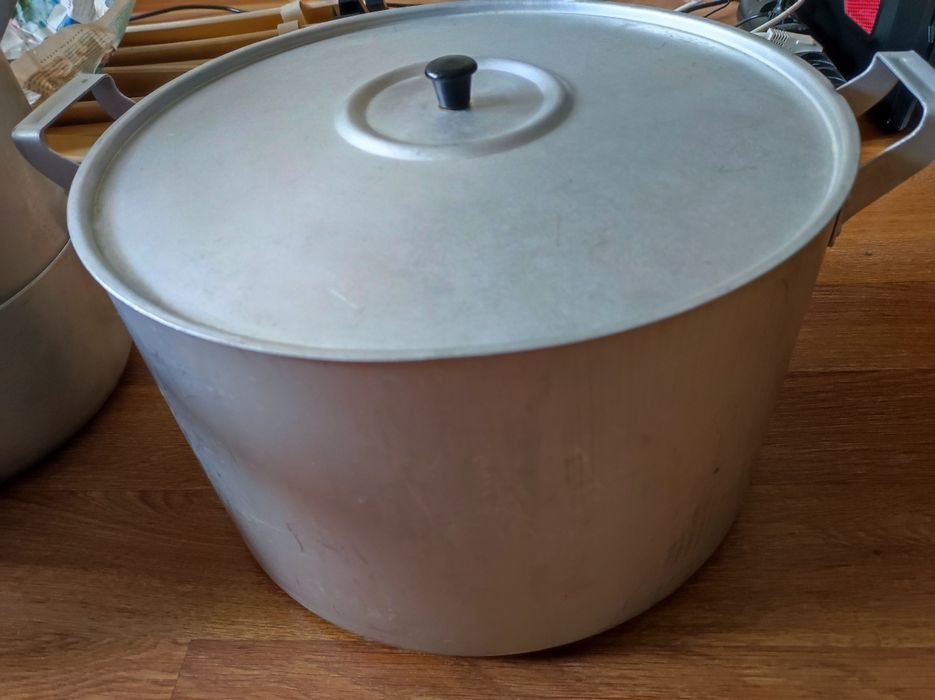 Кастрюли 40 и 20л+ мантоварка