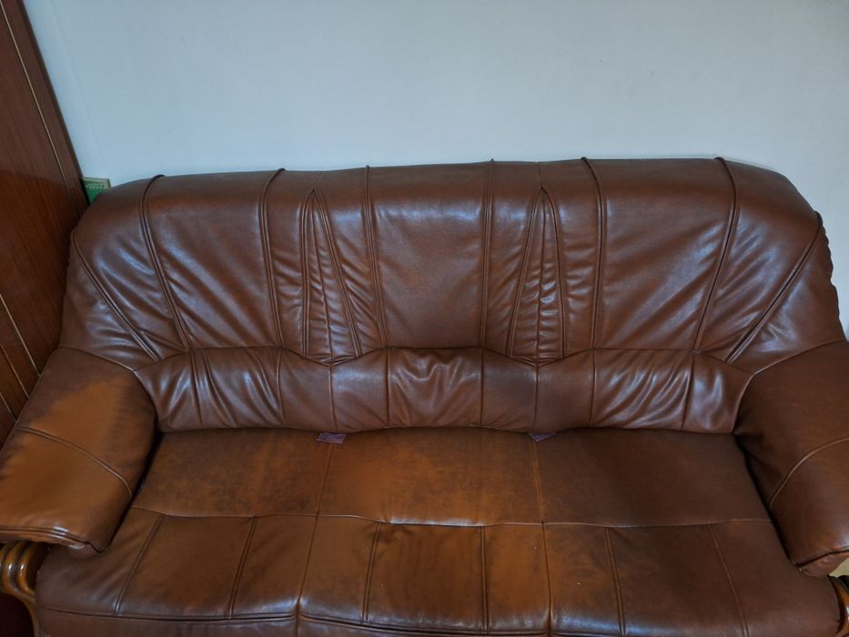 Canapea de piele