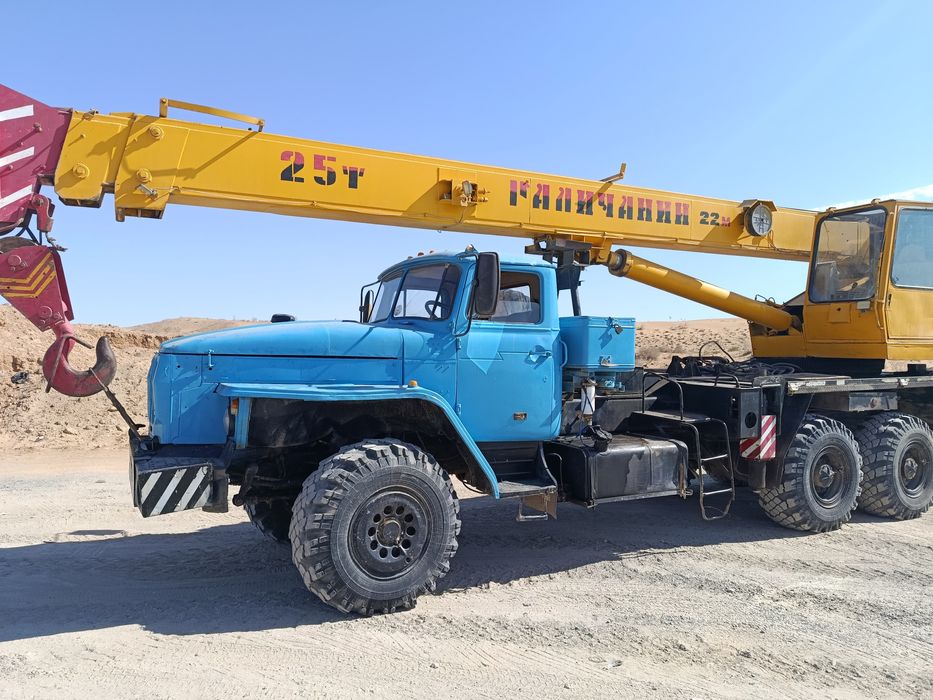 Урал кран сотилади хамма жойи ишлайди капитални римонтдан чикди.