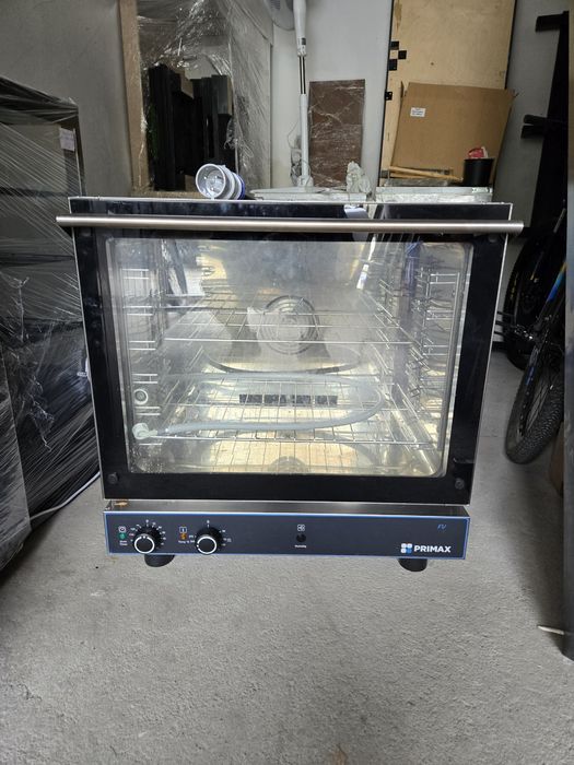 Професионална Конвекторна фурна с овлажнител