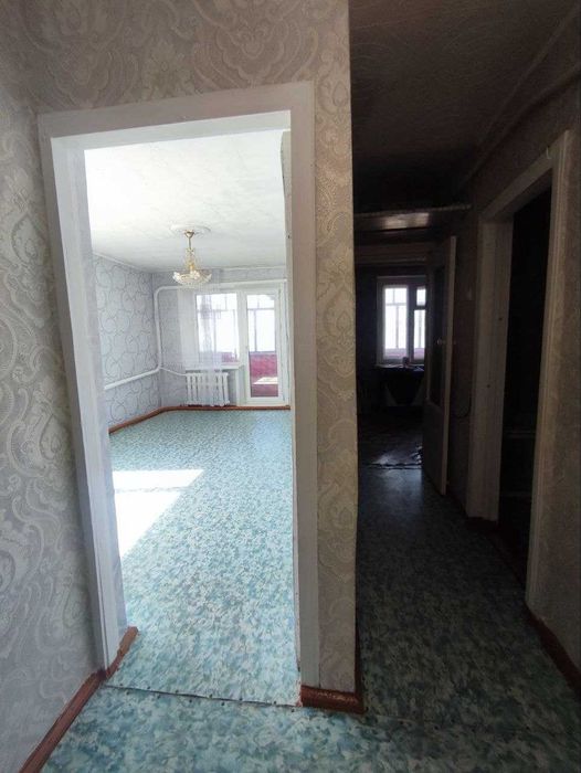 Продам однокомнатную в центре Тобыла
