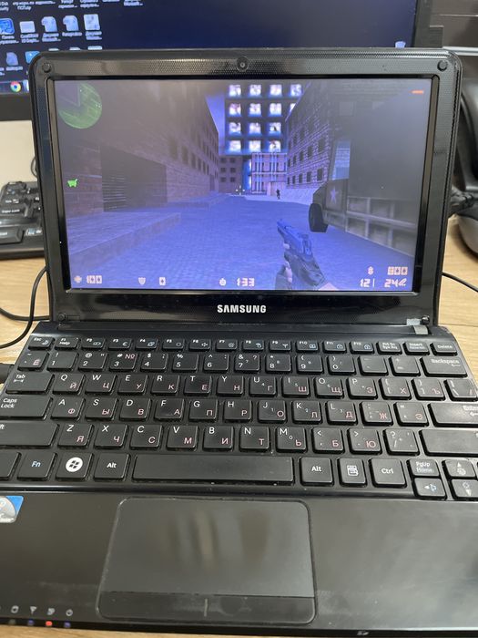Мини ноутбук Samsung NC-110