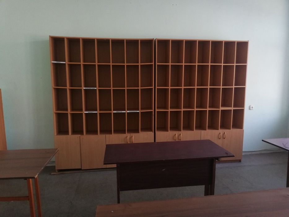 Продам столы, парты, стулья, кресла, шкаф, доска шк.