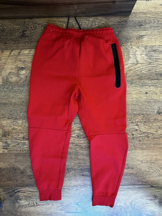 Nike tech fleece red joggers червен Оригинален! CU4495-657