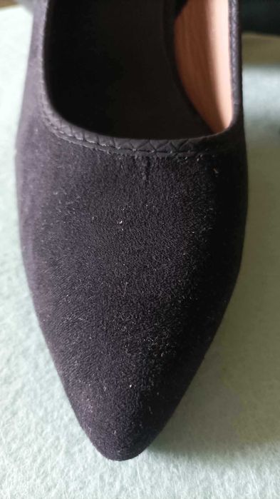 Дамски официални обувки на висок ток от естествен велур, номер 39