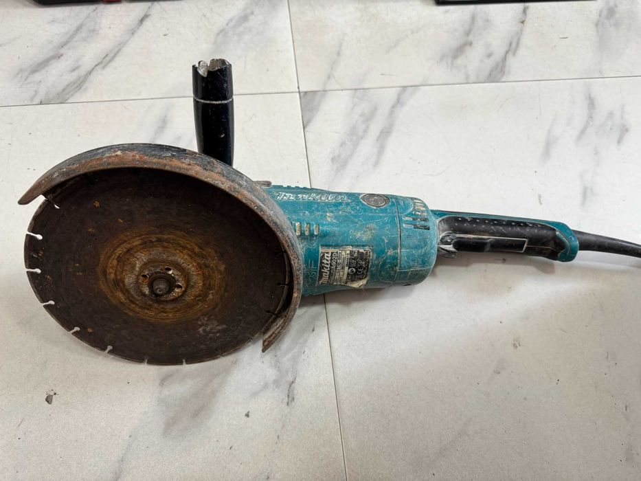 Ъглошлайф Makita GA9020, 2200 W, 230 мм