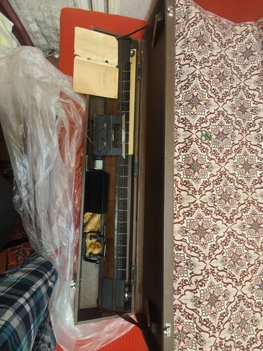 Продается вязальная машина Нива 2