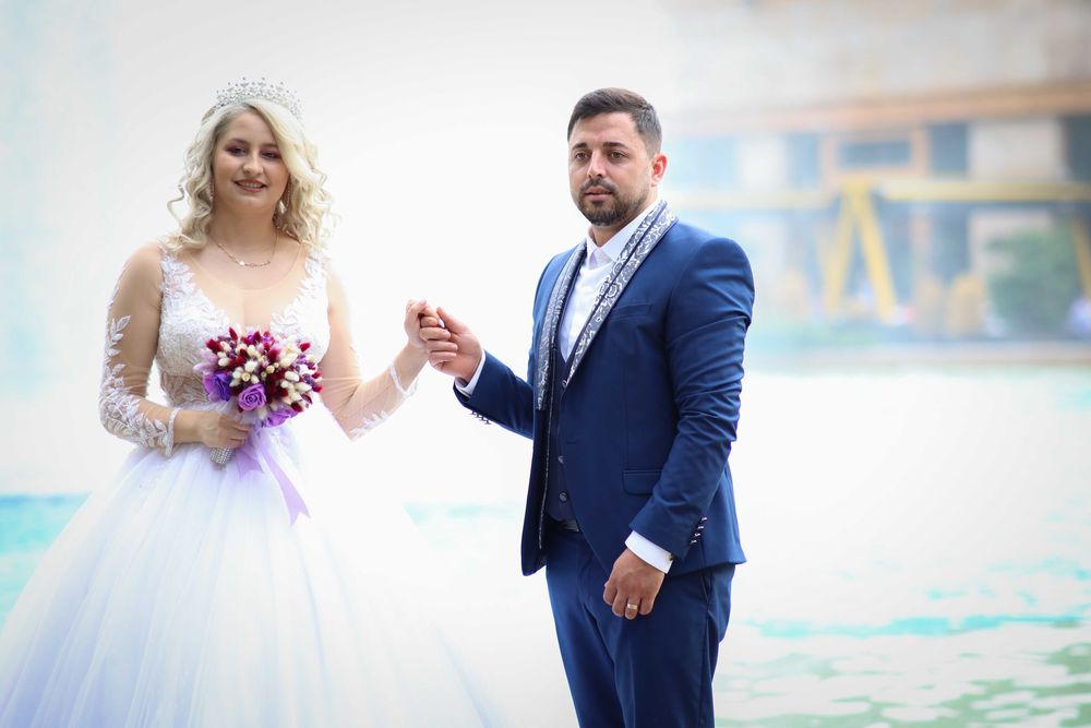 Filmari video , fotografii, albume foto, fum greu.