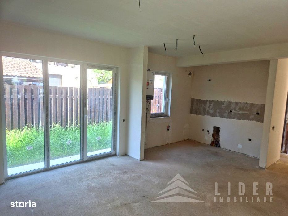 Duplex 4 camere-Floresti-curte 70 mp-acces cu bariera
