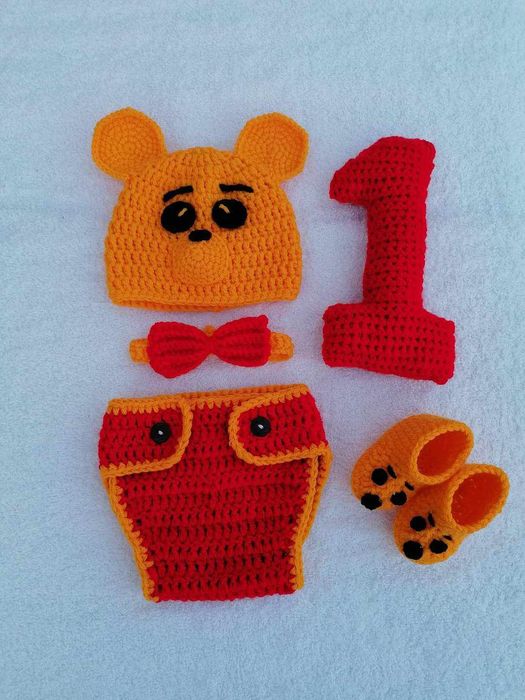 Costume crosetate bebeluși