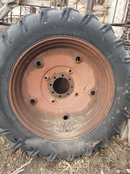 Продам колеса (задние) на трактор Т 40