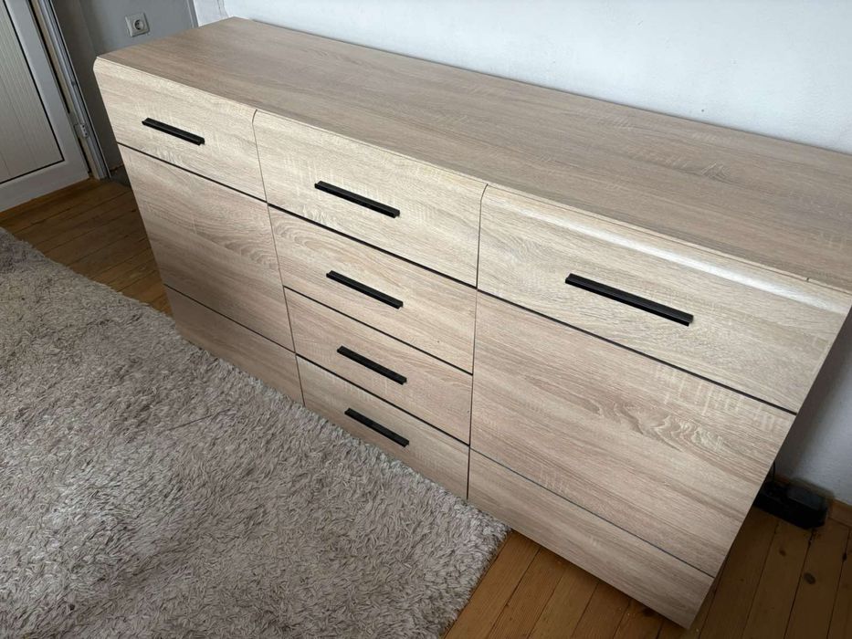 Скрин/шкаф/за телевизор