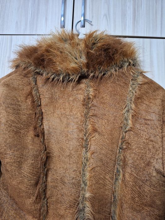 Палто от естествена кожа от лисица