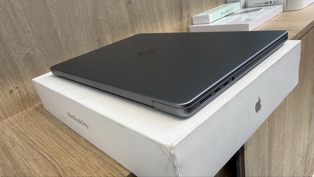 MacBook Pro M3 14-inch (8/512) – цвет Space Gray