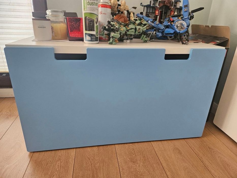 Комплект мебели(легло, гардероби, бюро, скрин за играчки)