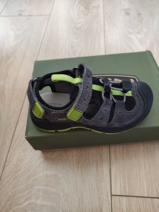 Детски сандали Кееn