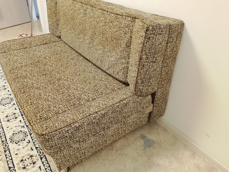 Диван в хорошем состоянии