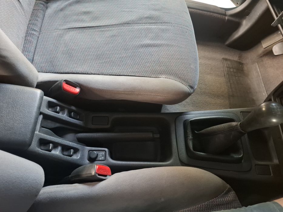 Nissan primera  1995 г.в. объем  2л