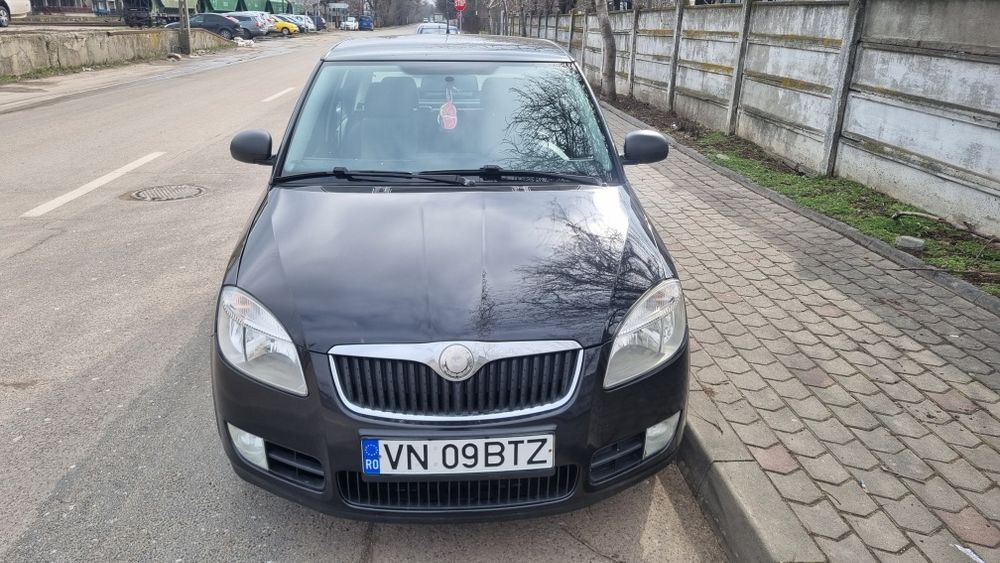 Skoda fabia 2 beNzina 1.2 +GPL an 2011 km 200ooo