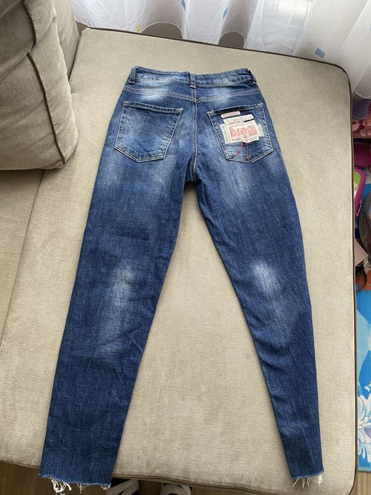 Дамски дънки Dsquared М размер