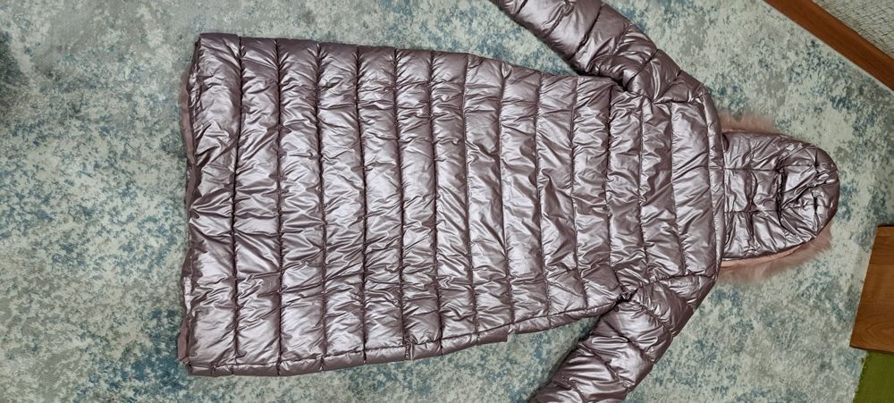 Продам курточку .