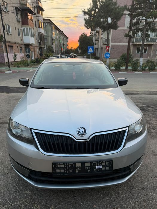 Vând Skoda Rapid an 2015