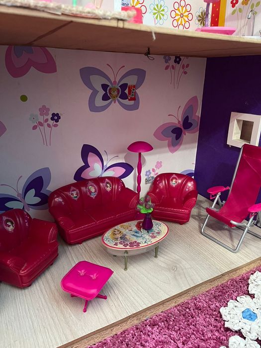 Домик для кукол Барби