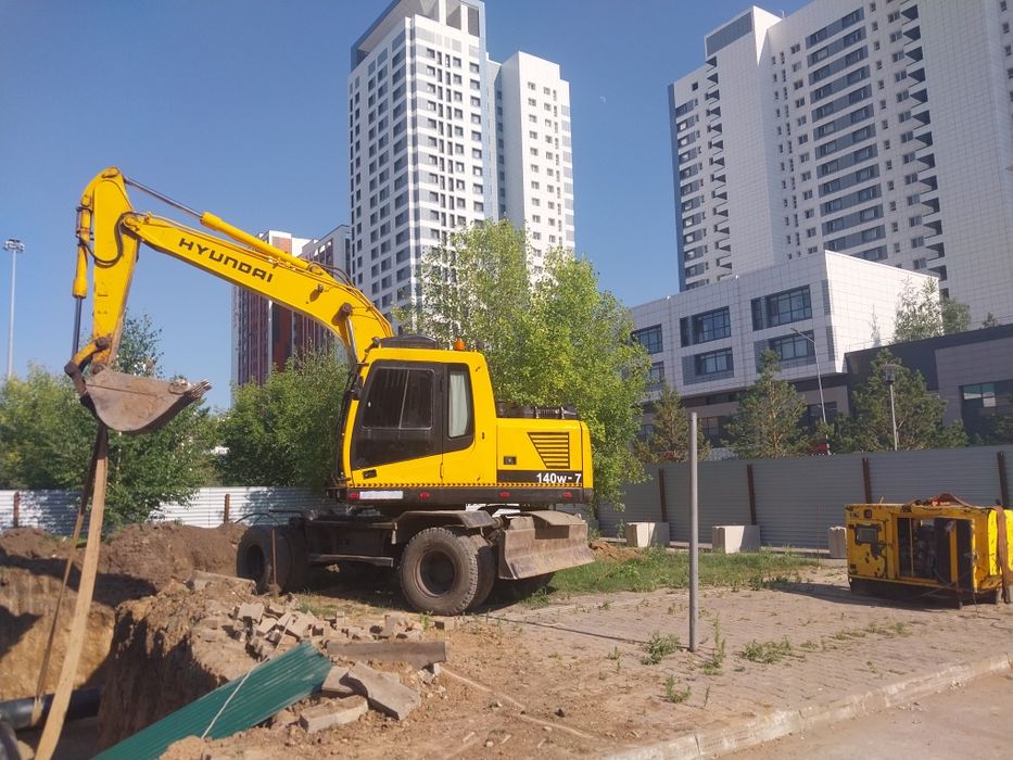 Продам Эксковатор хундаи 1400w