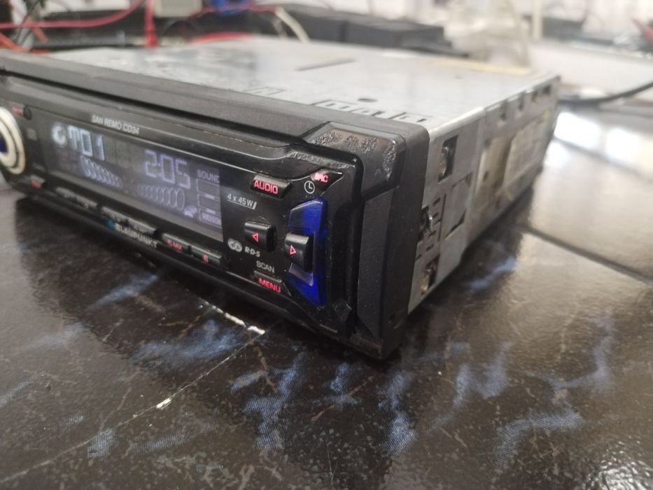 Radio CD auto Blaupunkt cu RDS