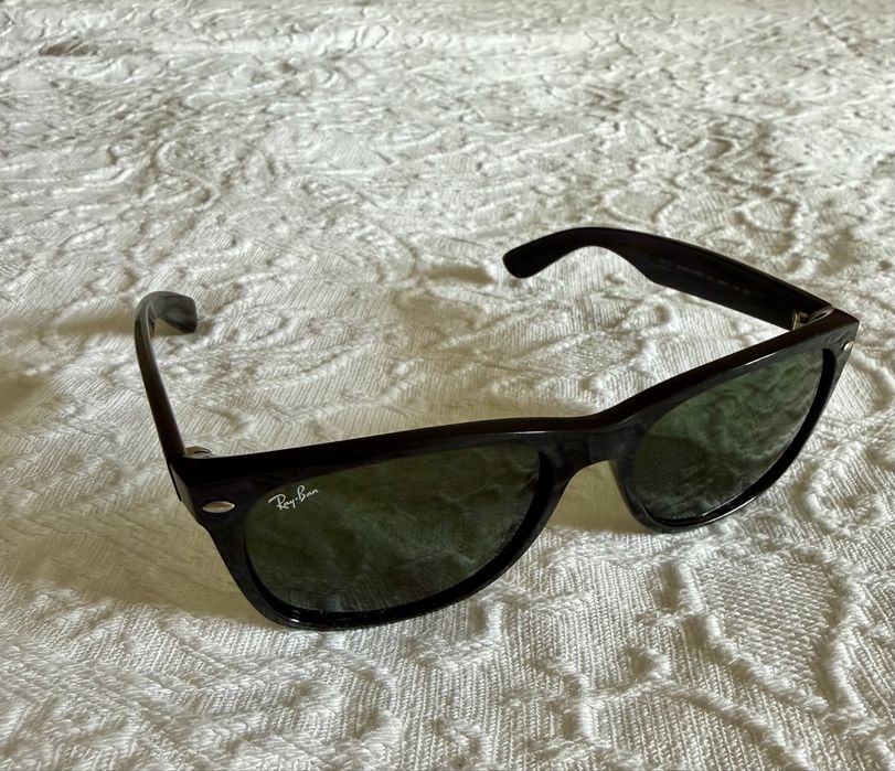 Продам очки солнцезащитные бренда Ray Ban