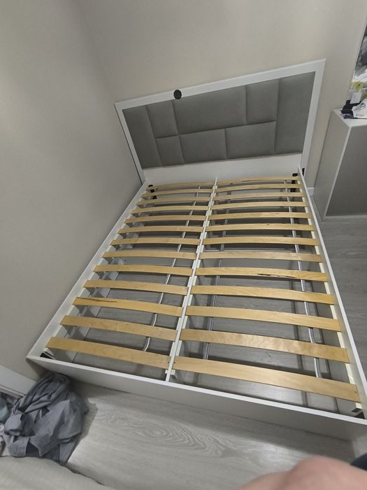 Кравать почти новый